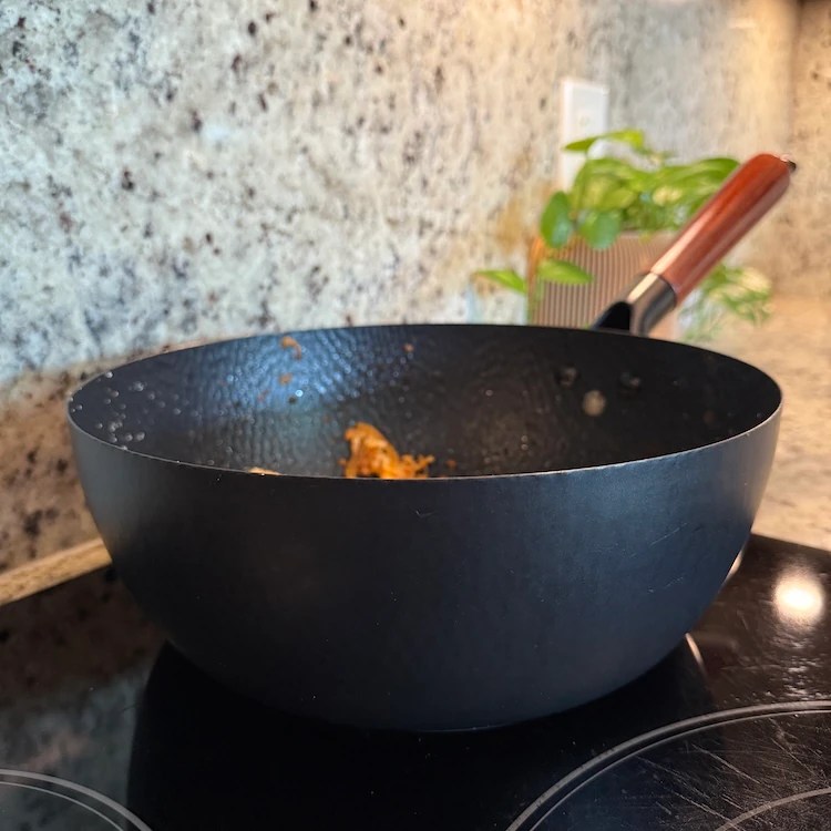 Deep Frying Pan Nonstick Skillet 10 Inch Carbon Steel Wok to Fry Eggs Steak Pancakes Pan for Induction Cooktop Gas & Electric Stove Stir-Fry Pan with Removable Handle Flat Bottom After Cooking