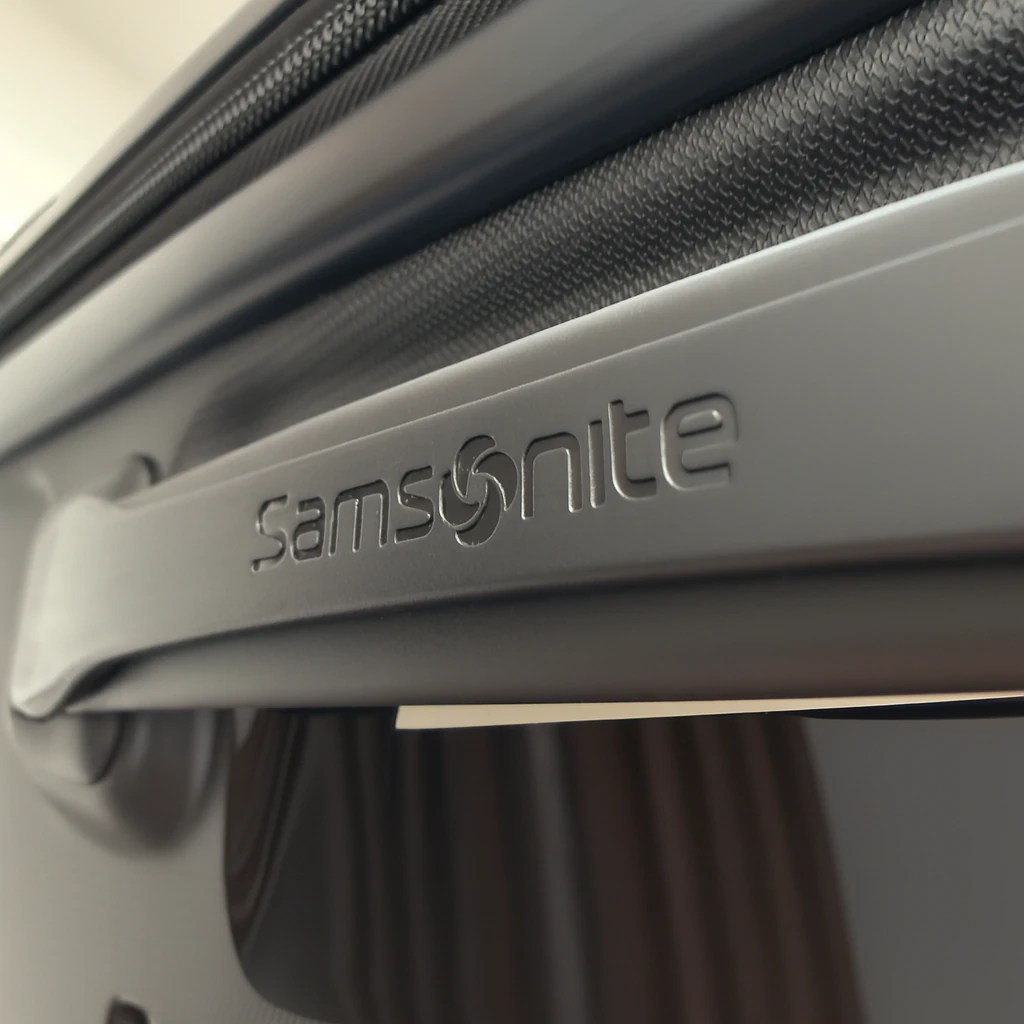 Samsonite Omni 2 Hardside Expandable Luggage with Spinner Wheels, 3-Piece Set